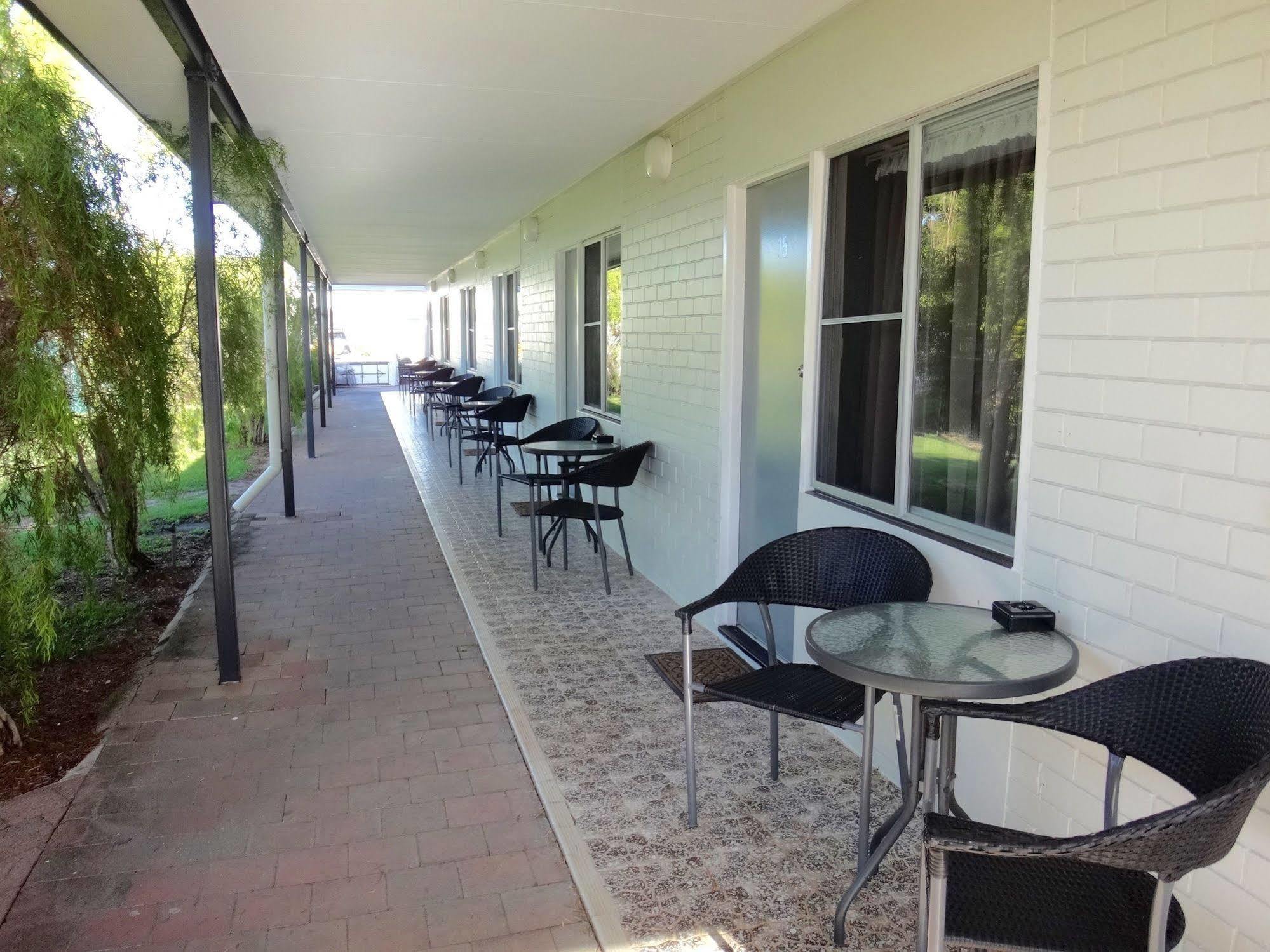 Cardwell At The Beach Экстерьер фото